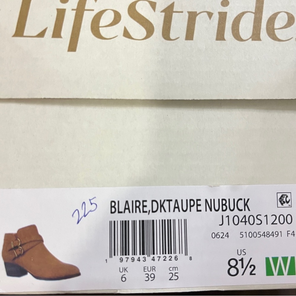 Life Stride Blaire Nubuck Tan Ankle Boots with Double Buckle 8.5 Wide Ankle - Picture 7 of 7